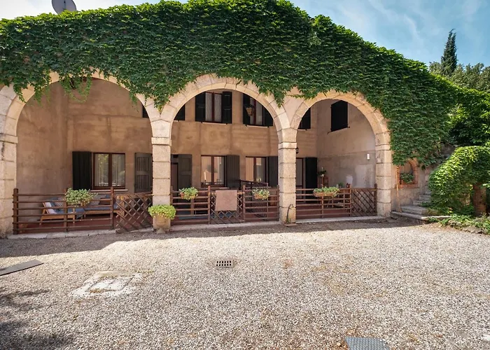 Corte Roveggia - Bilocale Monet